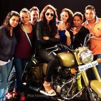 Sonakshi Sinha at World Kabaddi League promo shoot with her team