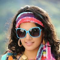 Taapsee Pannu looks gorgeous in coloful phoho